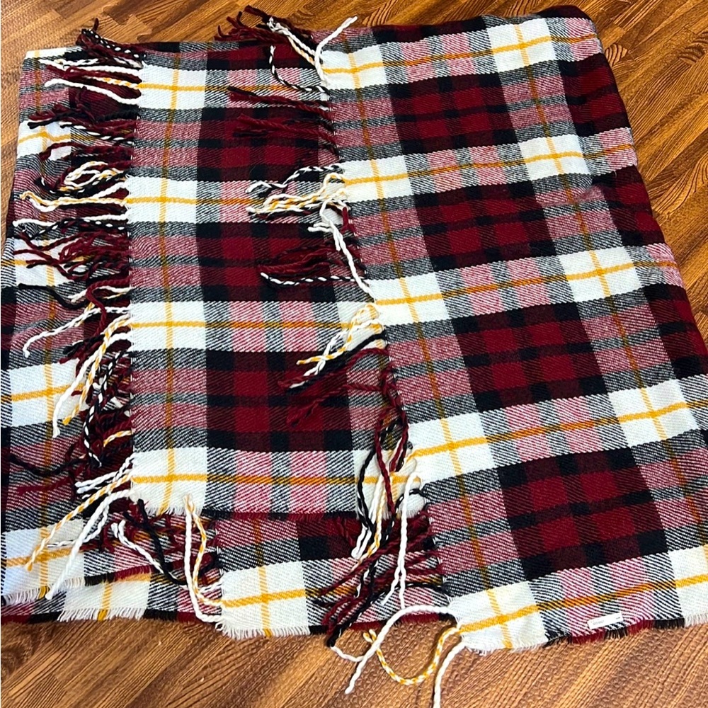 Plaid oversized scarf